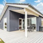 Vakantiehuis Three-Bedroom Holiday home in Løkken 4