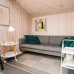 Three-Bedroom Holiday home in Løkken 4 Vakantiehuis *