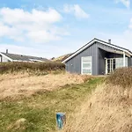 Three-Bedroom Holiday home in Løkken 4 Vakantiehuis Løkken